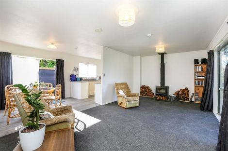 Photo of property in 5b Tahurangi Place, Spotswood, New Plymouth, 4310