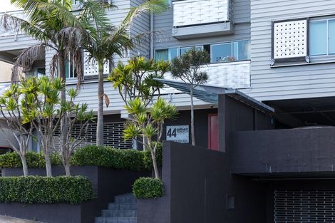 Photo of property in 2d/44 Aitken Terrace, Kingsland, Auckland, 1021