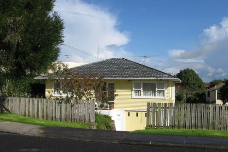 Photo of property in 43 Clovelly Road, Bucklands Beach, Auckland, 2012