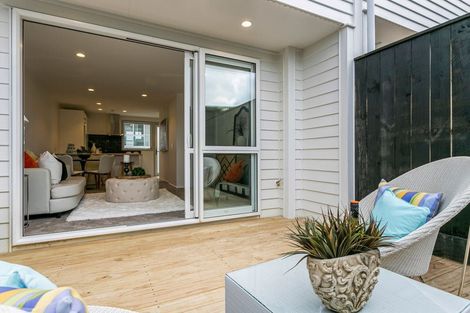 Photo of property in 70b Barrack Road, Mount Wellington, Auckland, 1060
