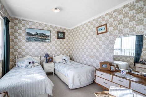 Photo of property in 128 Campbell Road, Winton, 9783