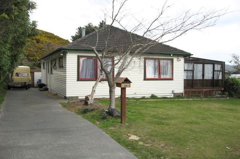 Photo of property in 38 Nelson Crescent, Wainuiomata, Lower Hutt, 5014
