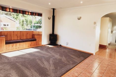 Photo of property in 3 Adams Place, Te Kamo, Whangarei, 0112