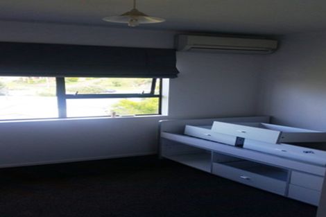 Photo of property in 1/32 Killarney Avenue, Torbay, Auckland, 0630