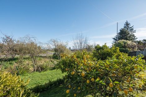 Photo of property in 10 Ngawhatu Road, Stoke, Nelson, 7011