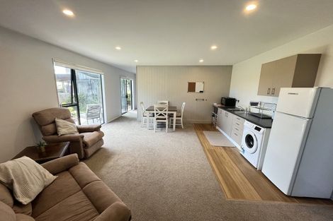 Photo of property in 31 Seaview Road, Paremata, Porirua, 5024