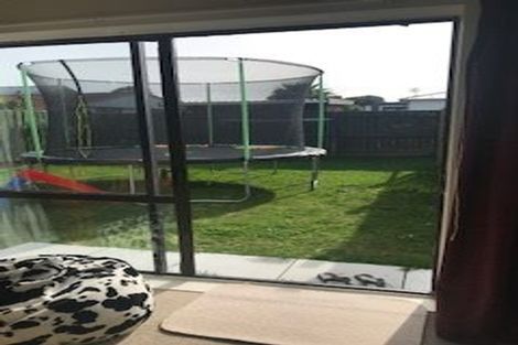 Photo of property in 16 Ropiha Street, Fitzroy, New Plymouth, 4312