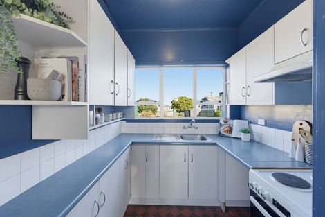 Photo of property in 22 Crombie Street, Gore, 9710