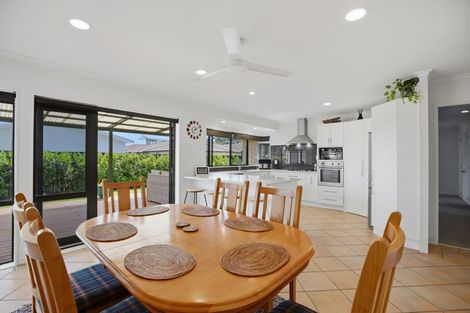 Photo of property in 1 Pembroke Drive, Bethlehem, Tauranga, 3110