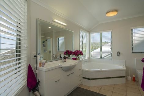 Photo of property in 5 School House Lane, Whitianga, 3510