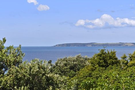 Photo of property in 17 Wonderview Road, Leigh, 0985