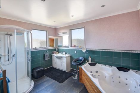 Photo of property in 90 Melbourne Street, South Dunedin, Dunedin, 9012