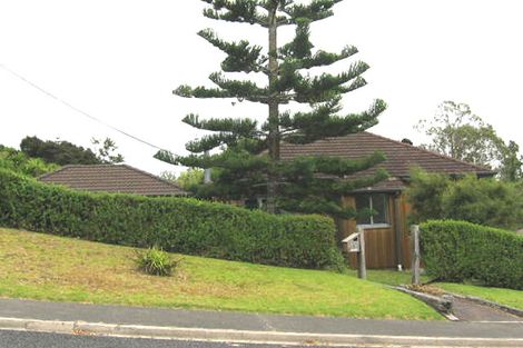 Photo of property in 38 Tiri Tiri Road, Birkdale, Auckland, 0626