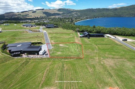 Photo of property in 10 Broadleaf Way, Kinloch, 3377