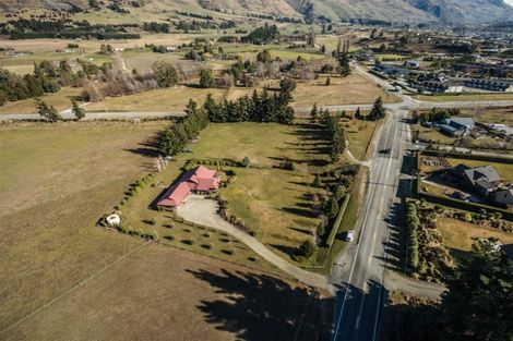 Photo of property in 18 Orchard Road, Wanaka, 9382