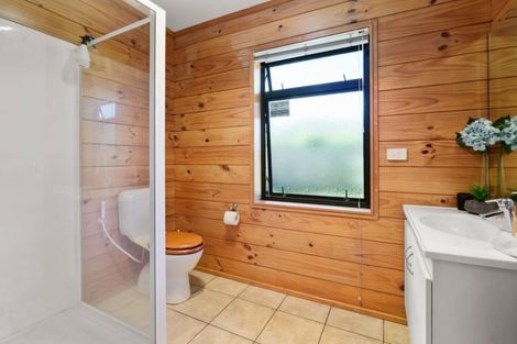 Photo of property in 10 Heaphy Place, Pukehangi, Rotorua, 3015