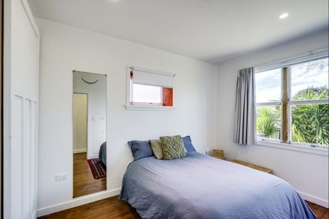 Photo of property in 1013 Heretaunga Street East, Parkvale, Hastings, 4122