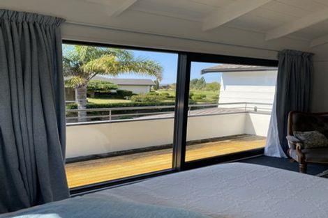 Photo of property in 52 Links View Drive, Omokoroa, 3114