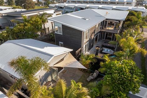 Photo of property in 312a Beverley Terrace, Whangamata, 3620