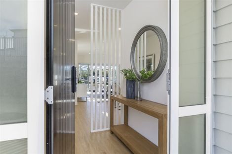 Photo of property in 47 Windlass Street, Long Bay, Auckland, 0630