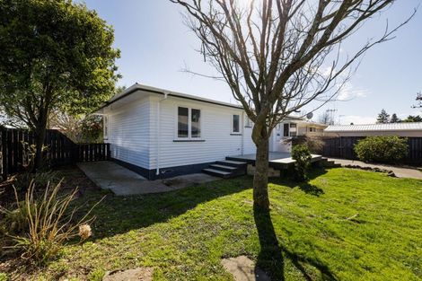 Photo of property in 60 Southsea Crescent, Silverdale, Hamilton, 3216