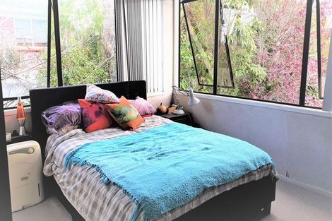 Photo of property in 13 Mcbreen Avenue, Northcote, Auckland, 0627