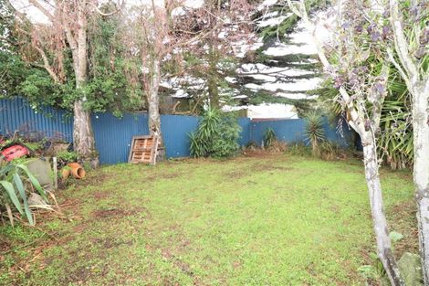 Photo of property in 45 Cuffs Road, Wainoni, Christchurch, 8061