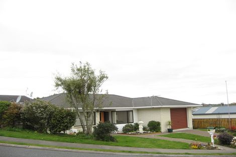 Photo of property in 4 Sandel Rise, Merrilands, New Plymouth, 4312