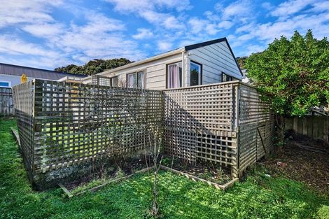 Photo of property in 6 Trent Street, Island Bay, Wellington, 6023