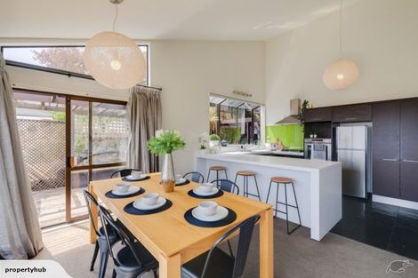 Photo of property in 95 Cannon Hill Crescent, Mount Pleasant, Christchurch, 8081