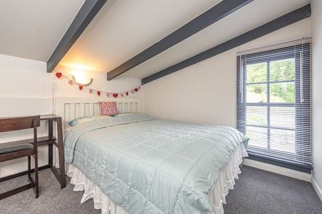 Photo of property in 35 Durie Vale Road, Durie Hill, Whanganui, 4500