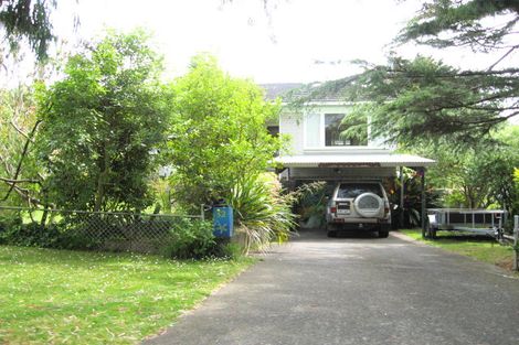 Photo of property in 32 Woodward Avenue, Mangere Bridge, Auckland, 2022