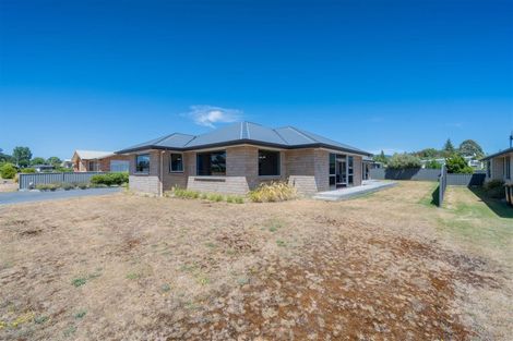 Photo of property in 16 Cunaris Way, Te Anau, 9600