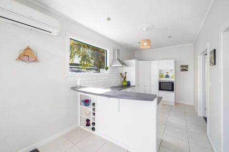 Photo of property in 158 Shaw Avenue, New Brighton, Christchurch, 8083