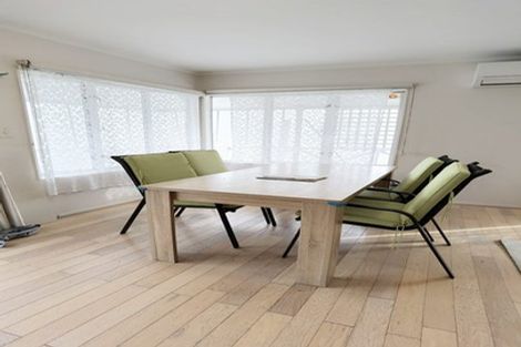 Photo of property in 16 Redoubt Road, Goodwood Heights, Auckland, 2105