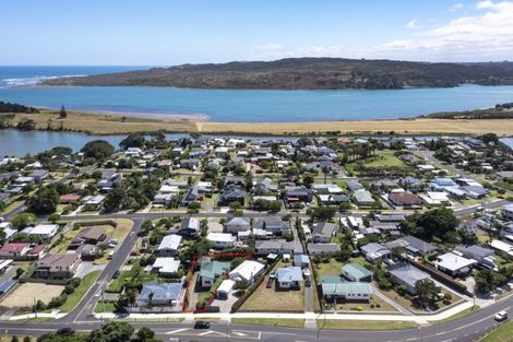 Photo of property in 65a Wainui Road, Raglan, 3225