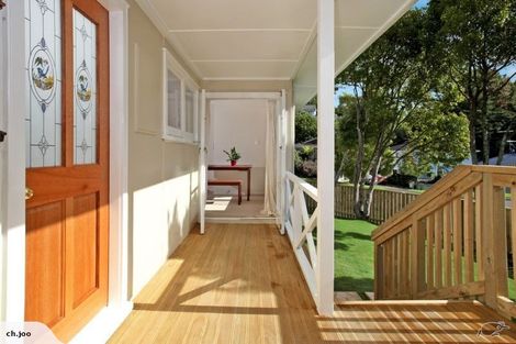 Photo of property in 69a Powrie Street, Glenfield, Auckland, 0629