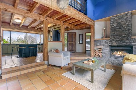 Photo of property in 200 Gillespie Place, Acacia Bay, Taupo, 3385