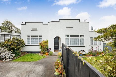 Photo of property in 7 Karamu Avenue, Takaro, Palmerston North, 4410