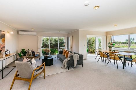 Photo of property in 300 Manly Street, Paraparaumu Beach, Paraparaumu, 5032