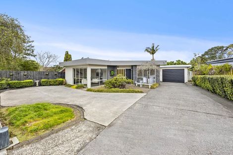 Photo of property in 34 Beechdale Crescent, Pakuranga Heights, Auckland, 2010