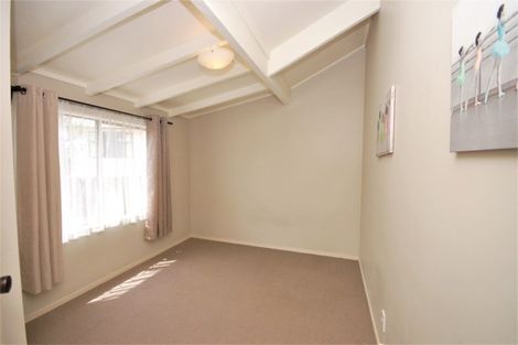 Photo of property in 21 Newberry Place, Richmond Heights, Taupo, 3330