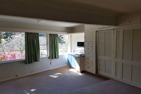 Photo of property in 5 Waiteata Road, Kelburn, Wellington, 6012