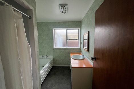 Photo of property in 10 Winiata Place, Otaki, 5512