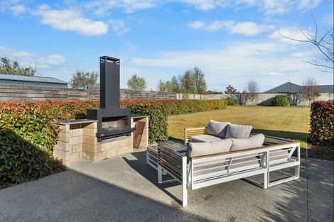 Photo of property in 14 Glenfinnan Place, West Melton, 7618