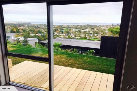 Photo of property in 6 Ava Avenue, Titirangi, Auckland, 0604