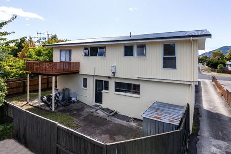 Photo of property in 15 Kotare Street, Hilltop, Taupo, 3330