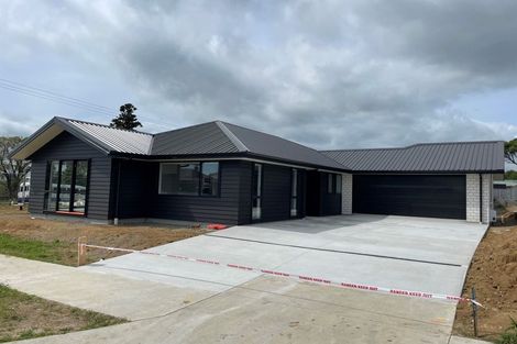 Photo of property in 1 Vogue Circle, Vogeltown, New Plymouth, 4310