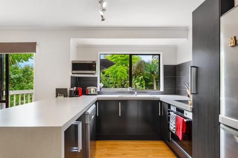 Photo of property in 1/71 Oaktree Avenue, Browns Bay, Auckland, 0630