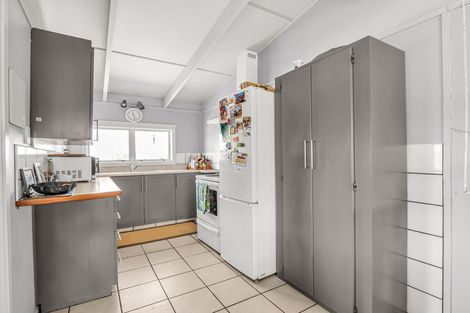 Photo of property in 1/130 Pukehina Parade, Pukehina, 3189